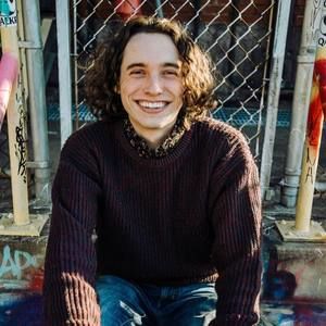 Meet your Posher, Harry